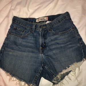 Vintage Levi’s shorts